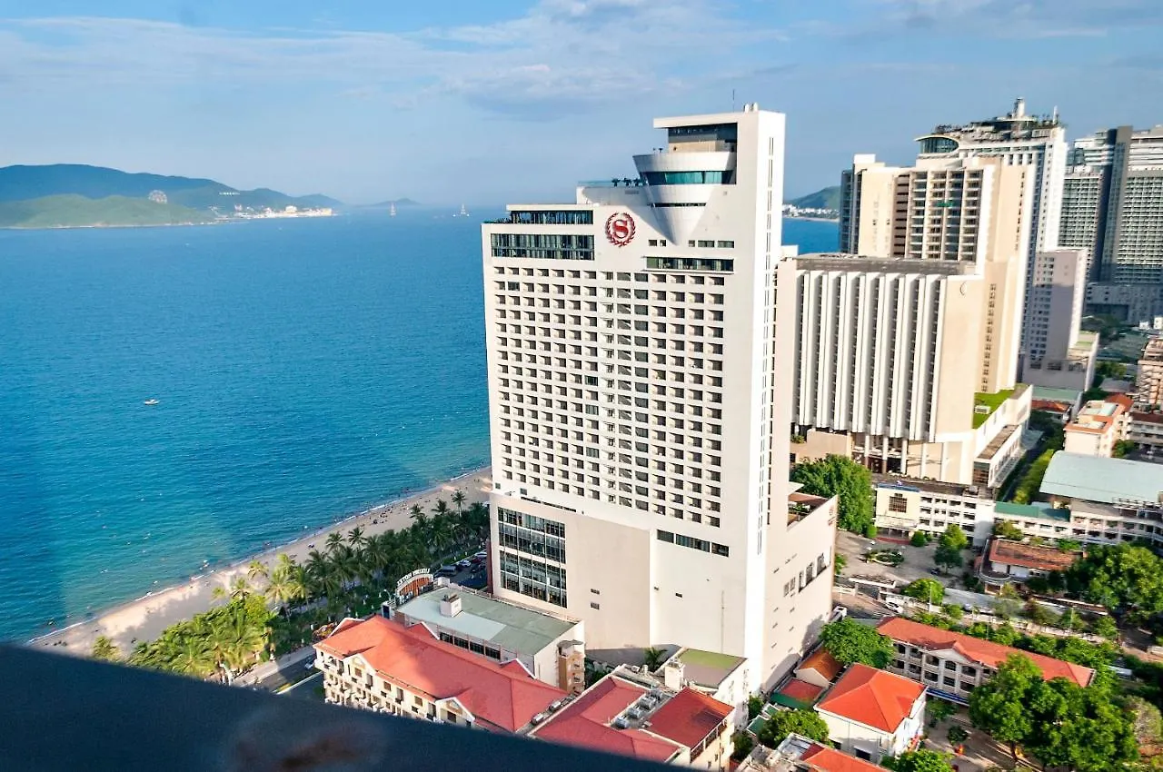 De' Lora Goldcoast Apartment Нячанг