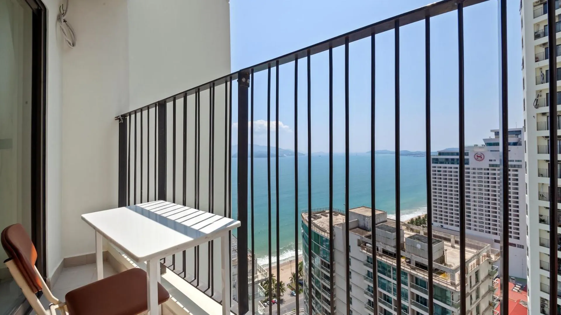 De' Lora Goldcoast Apartment Нячанг 0*,