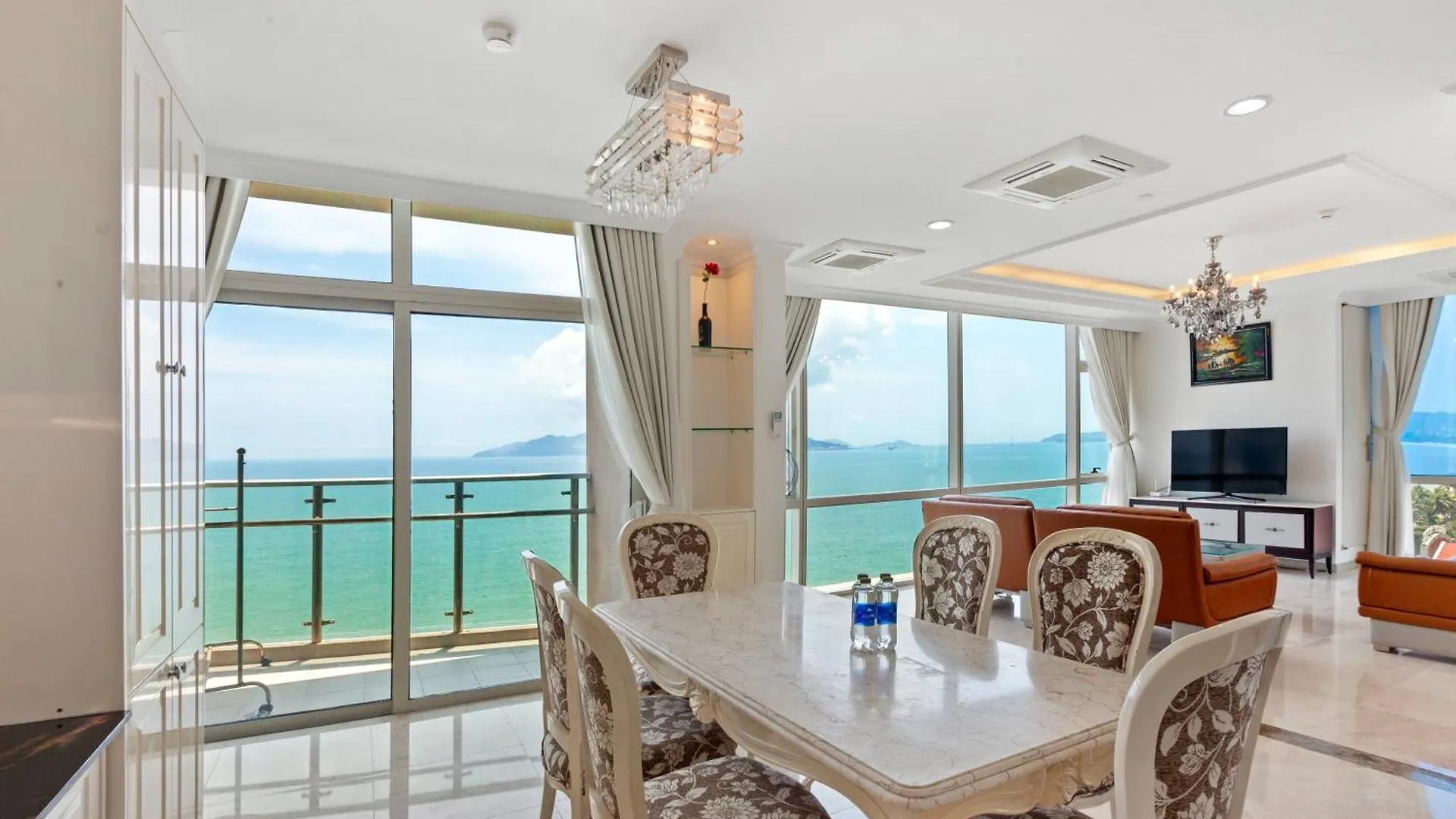 De' Lora Goldcoast Apartment Нячанг