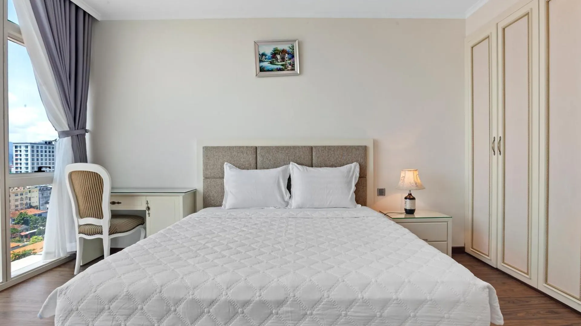 De' Lora Goldcoast Apartment Нячанг