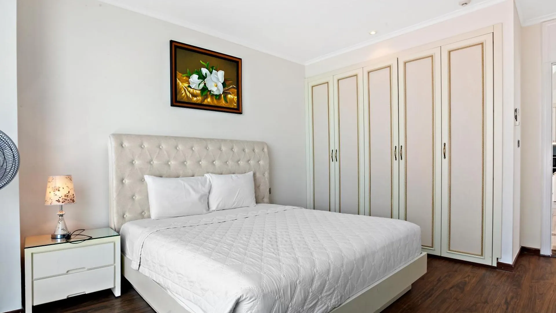 De' Lora Goldcoast Apartment Нячанг