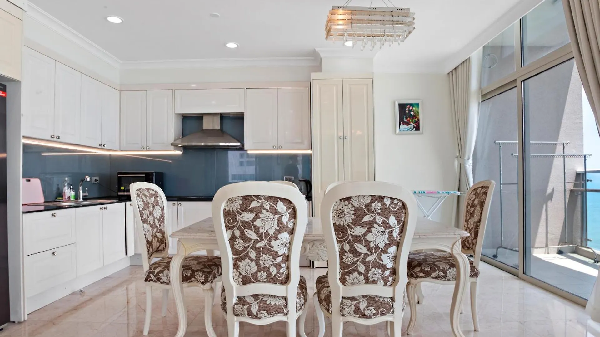 De' Lora Goldcoast Apartment Нячанг