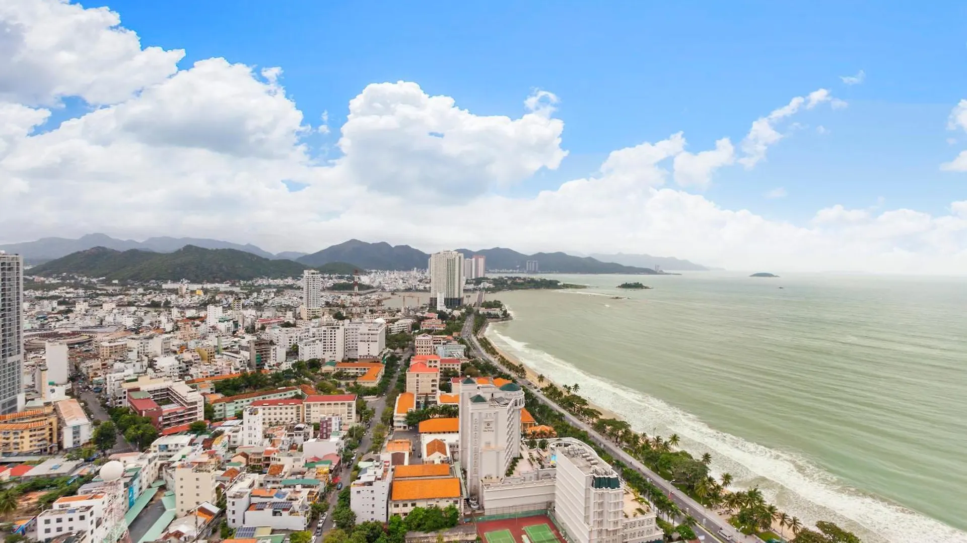 De' Lora Goldcoast Apartment Nha Trang 0*,