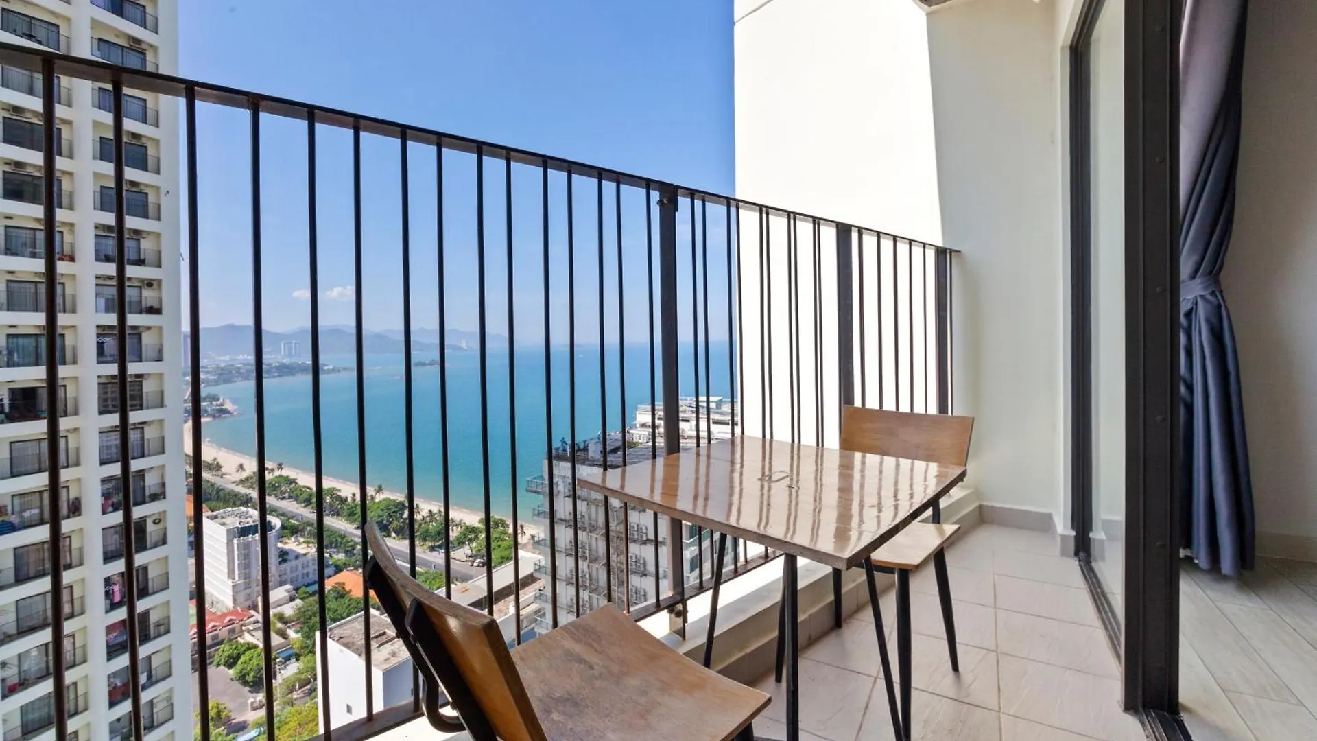 De' Lora Goldcoast Apartment Нячанг Вьетнам