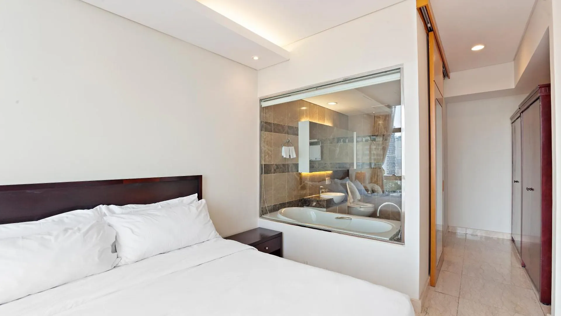 De' Lora Goldcoast Apartment Нячанг 0*,  Вьетнам